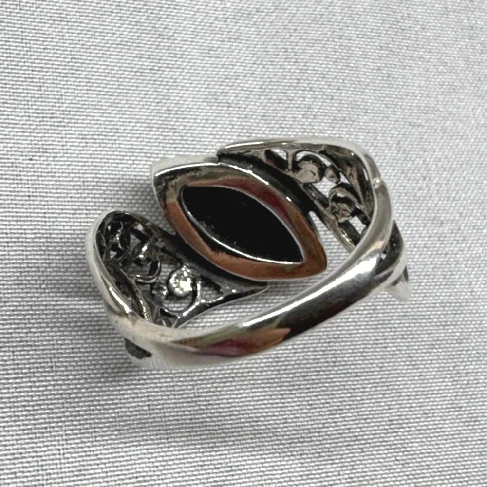 Vintage Green Amber Ring Womens 6 Excellent Sterling Silver Filigree Marquise